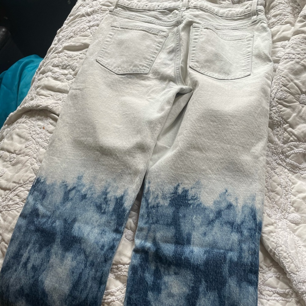 Two toned color jeans